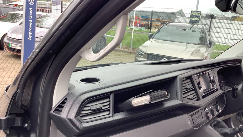 Volkswagen Transporter Shuttle T32 Swb Diesel 2.0 TDI 110PS SE Minibus